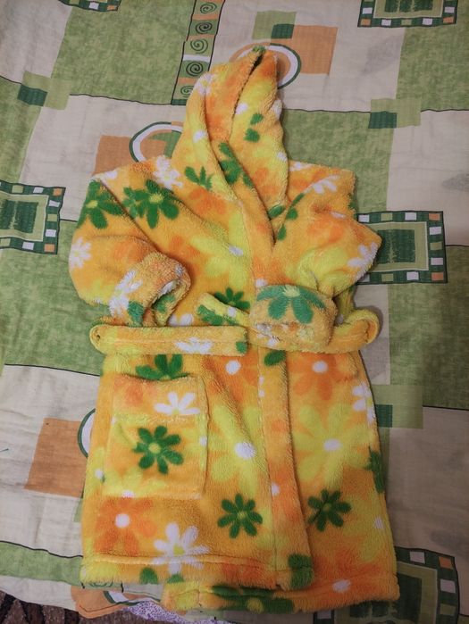 Халат махровий для дівчинки