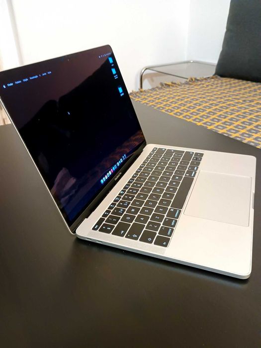 MacBook Pro 13" (2017) | 16GB RAM | 256GB SSD | Excelente Estado