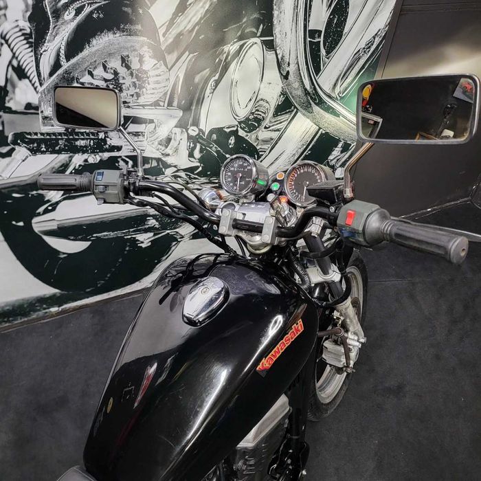 Kawasaki Eliminator 250