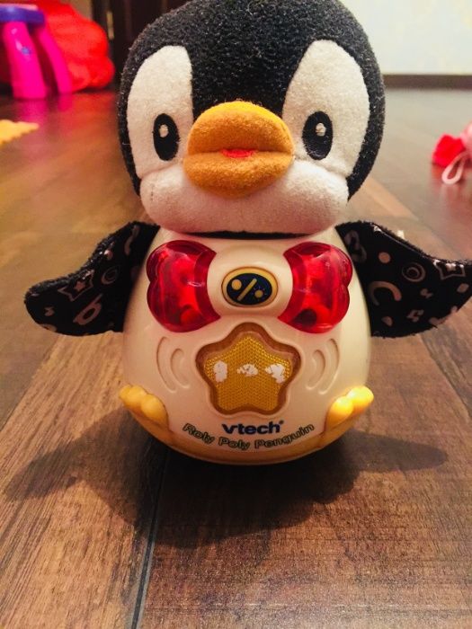Игрушка Пингвин неваляшка-погремушка vtech
