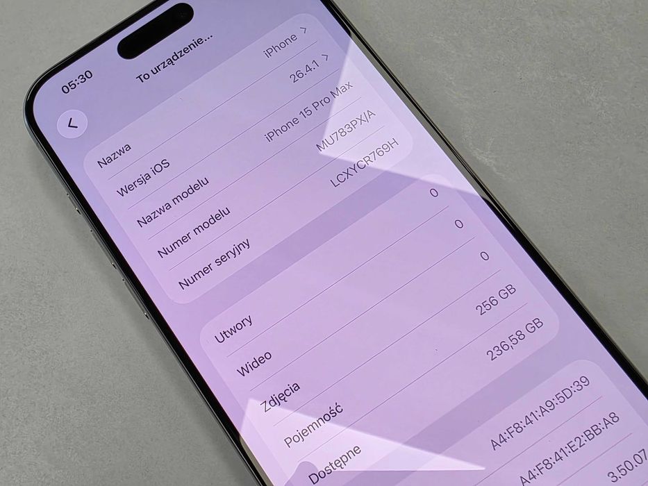 Iphone 15 PRO MAX 256GB/ White Titanium/ 87%/ Grade A/ + ładowarka/ GW 12 MSC