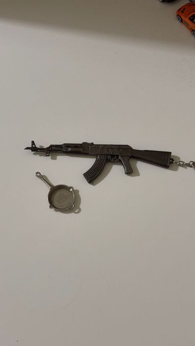 Porta-chaves AK-47 + PUBG Pan