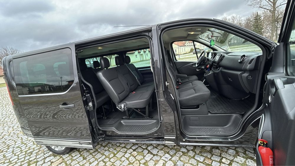 Wynajem busa 9 osobowego / busy