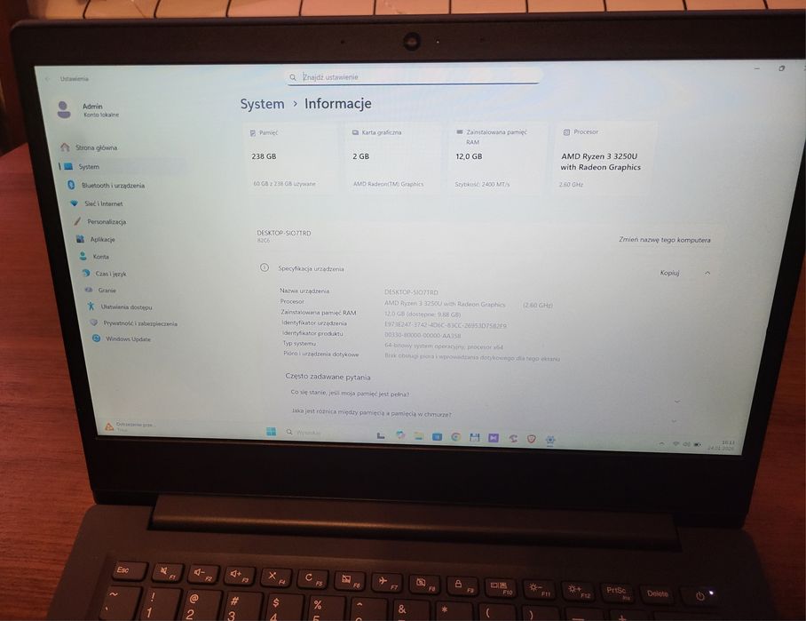 Laptop Lenovo V14 ADA