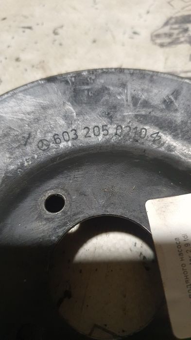 Шків помпи Mercedes-Benz vito w638 6032050110 om603 2.3l