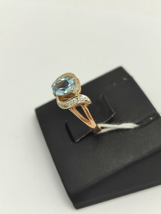 Золота каблучка 585*