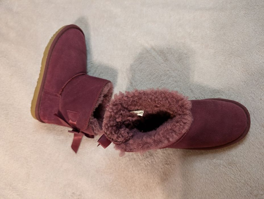 Угі натуральні 33р. 21.5см овчина