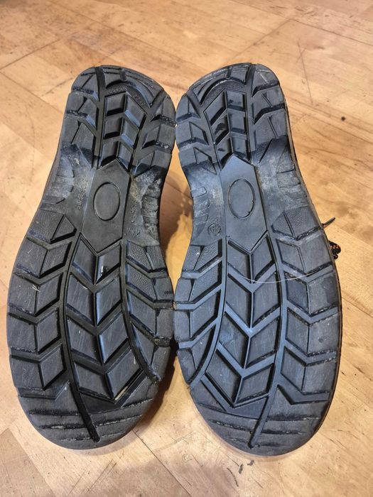 Buty robocze, ochronne roz 44