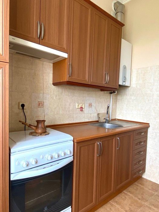 продам 2-х кімнатну сталінку з гарним ремонтом вул.Богоутівська 36