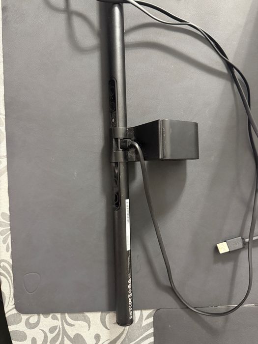 BenQ ScreenBar – LED Light Bar para Monitor (Usada)