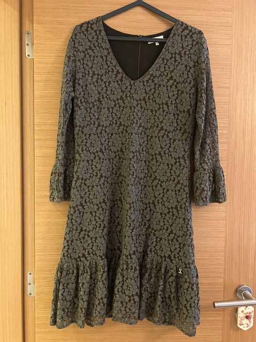 Vestido renda verde seco