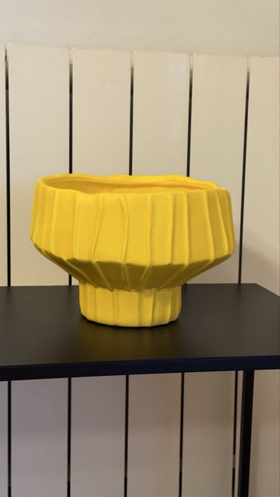 Centro de mesa / vaso Área Store amarelo