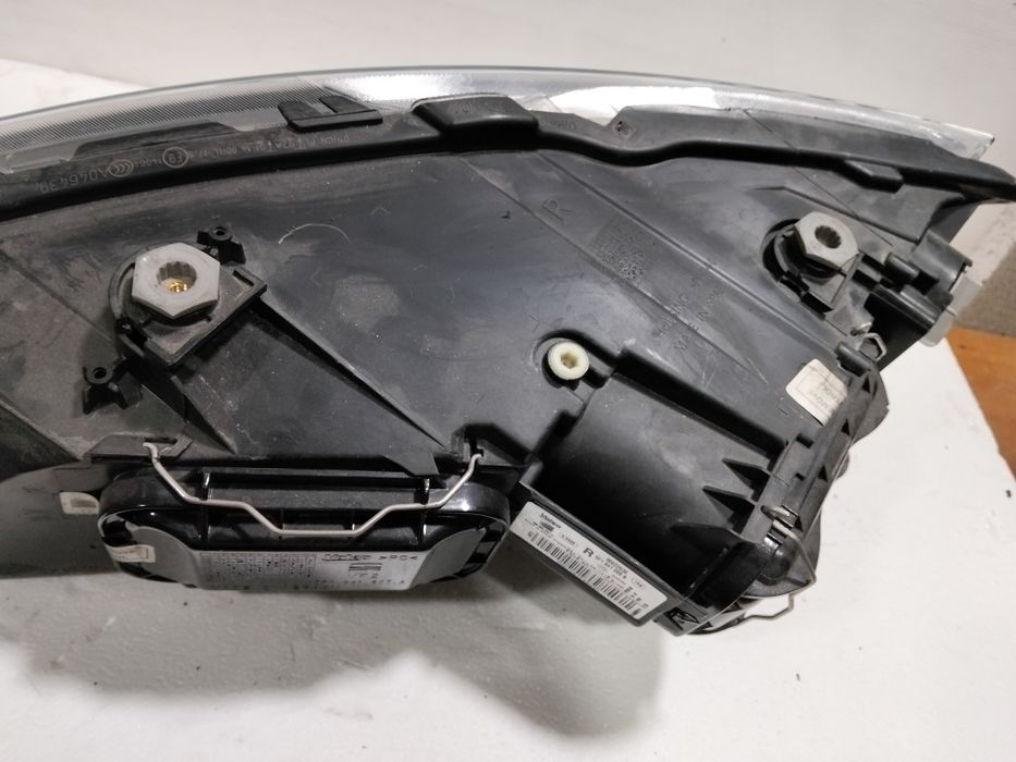 Farol SEAT Leon 5F ótica 2015 original direita