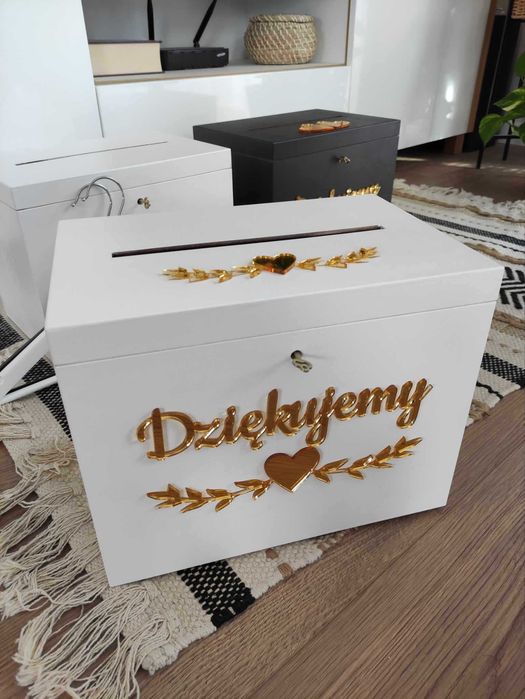 Pudełko na koperty z kluczykiem