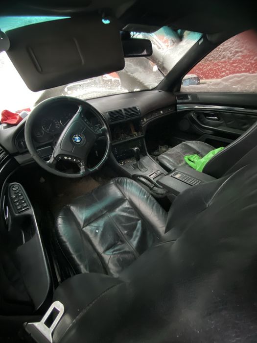 Е 39 2.0 бензин з доками