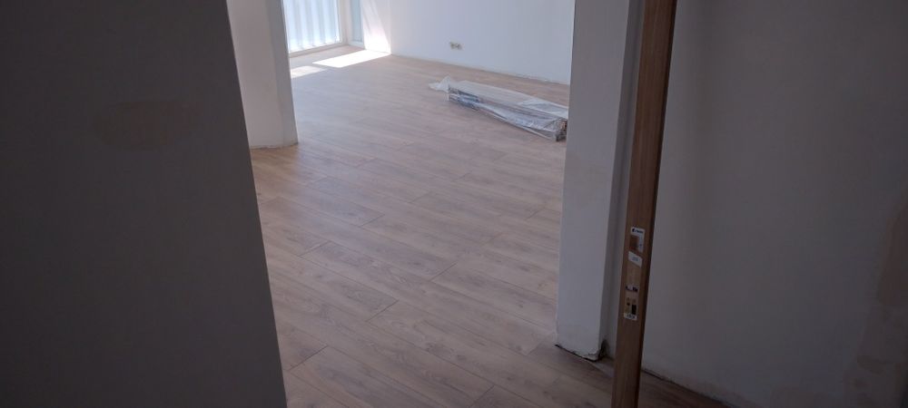 Floating Floor Installation64595518672514125