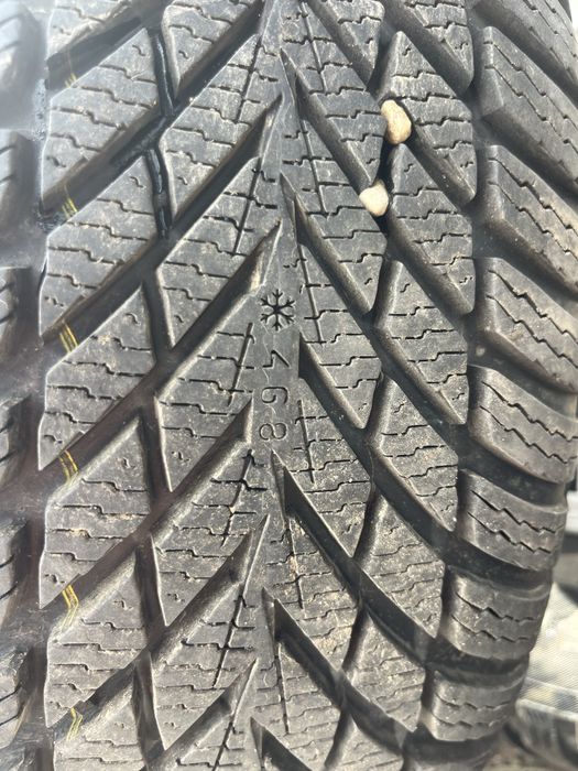 Pneu Hiver Nokian Snowproof 1 195/65 R15 91T – Qualité Nordique, Nouvelle Génération (Neuf)
