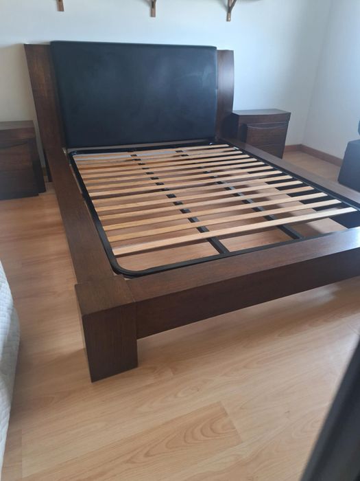 Cama de casal 160 × 200 + 2 mesas de cabeceira + colchão Bultex Elite + estrado