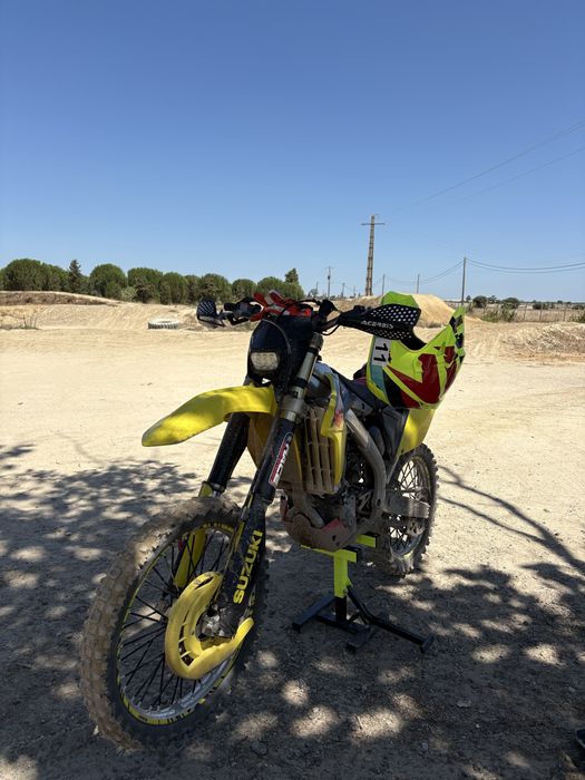 Suzuki rmz250 matriculada