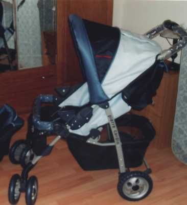 Carrinho de bebe  PIERRE CARDAN