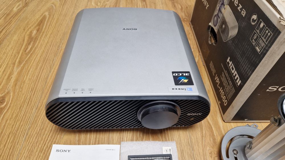 Projektor Sony VPL-HS60