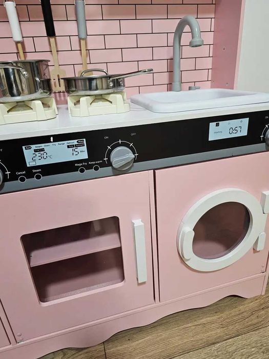 Дитяча дерев'яна кухня Модена Pink, звукові та світлові ефекти, вода