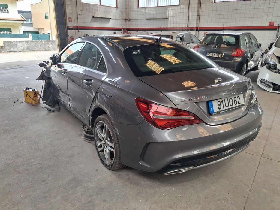 Salvado Mercedes-Benz CLA 220 Cdi de 2018