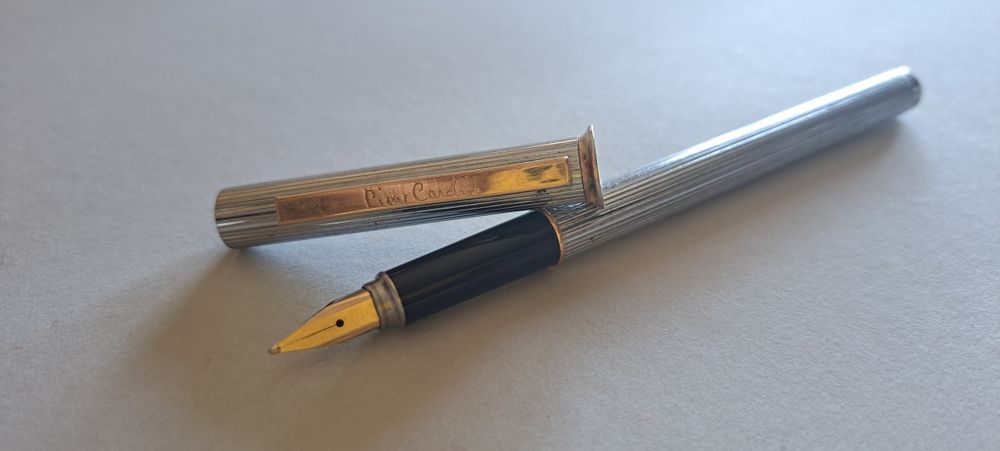 Caneta cássica Pierre Cardin
