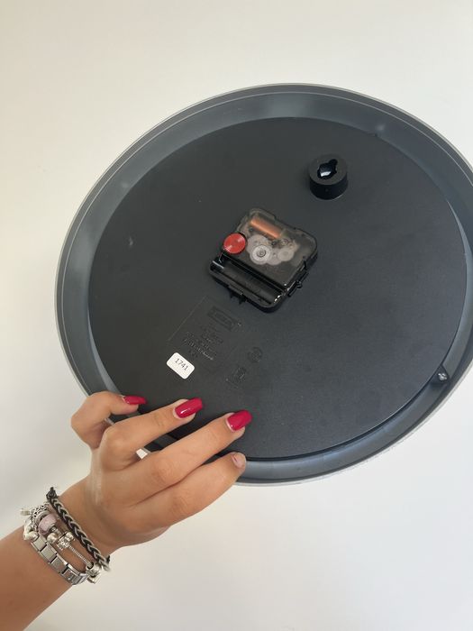 Relogio ikea prateado