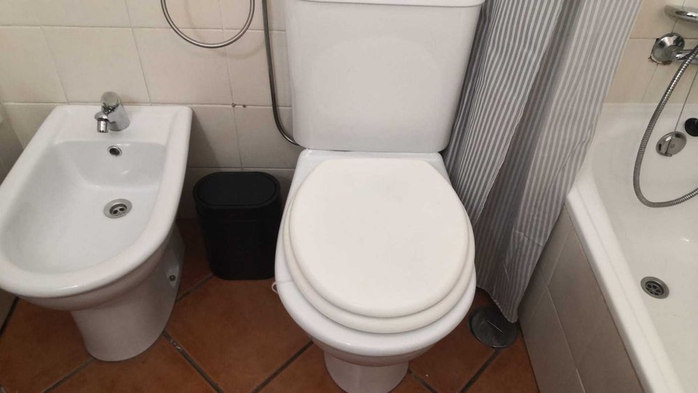 Aluga se casa r/c  t3