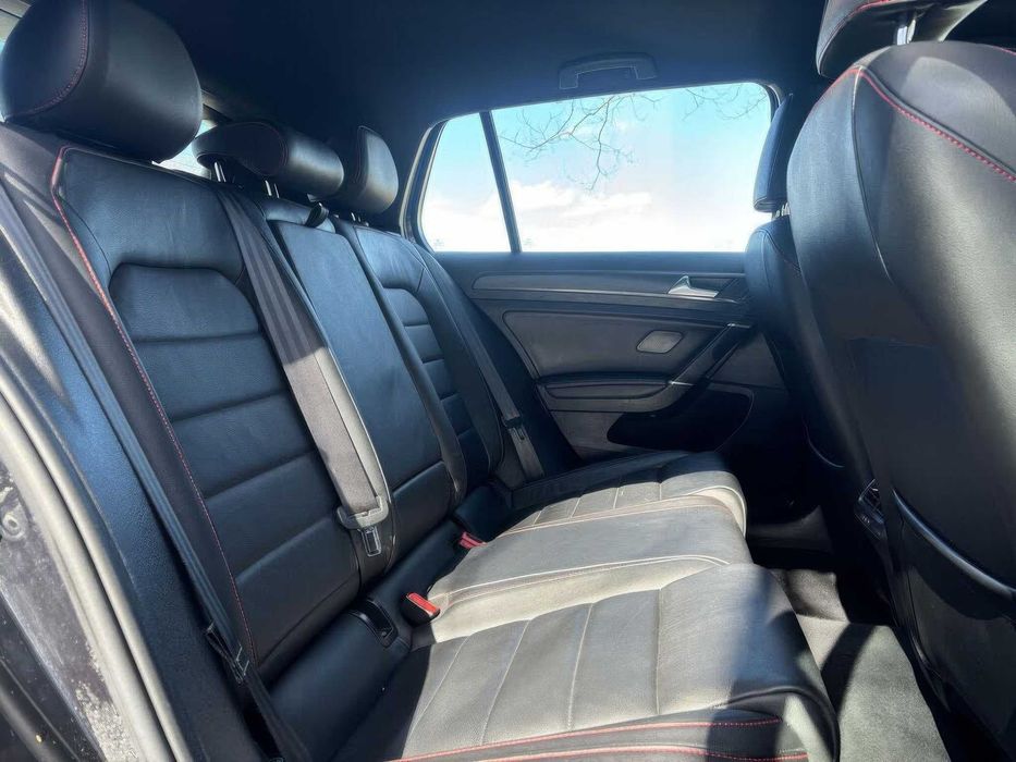 Volkswagen Golf GTI      2018