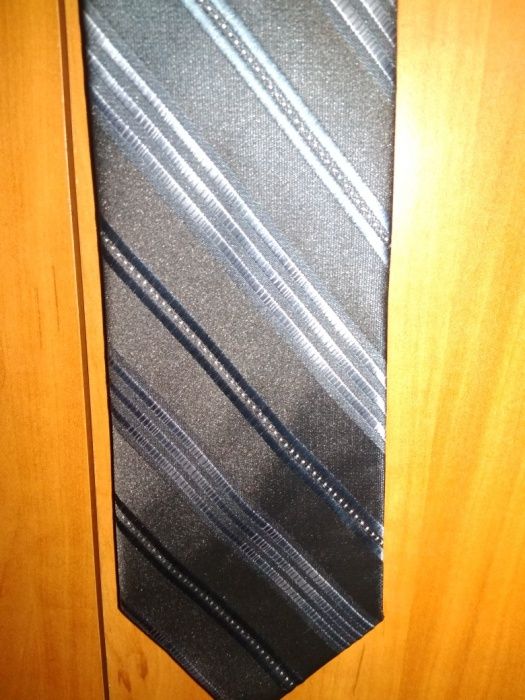 Krawat męski uniwersalny