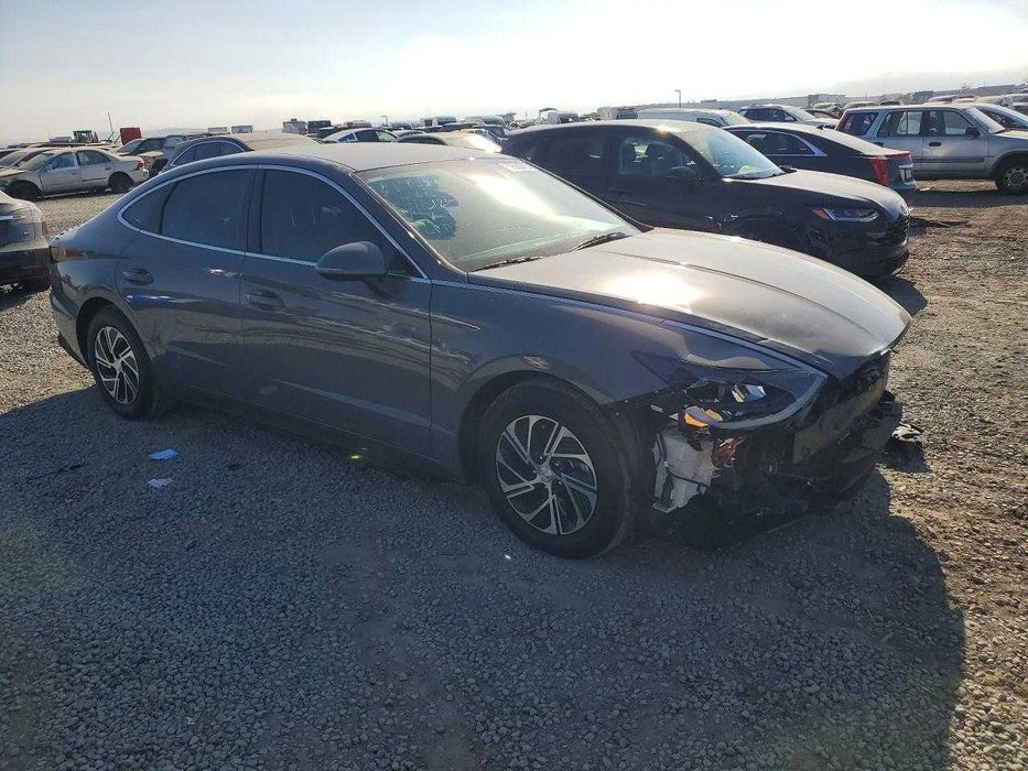 Hyundai Sonata Hybrid 2022 року вже в дорозі з США.