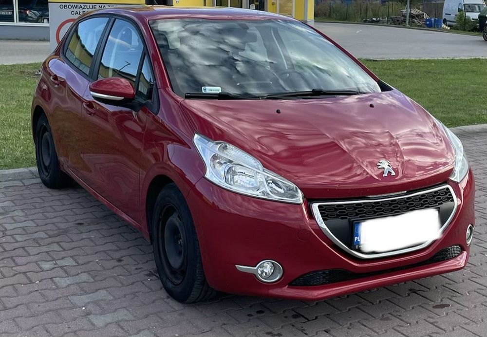 Peugeot 208