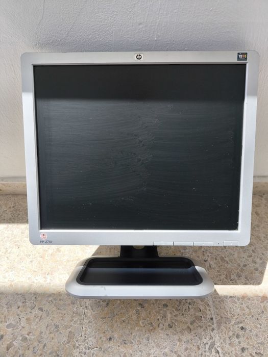 Monitor HP  L1710  - 17 polegadas.456649969270138880