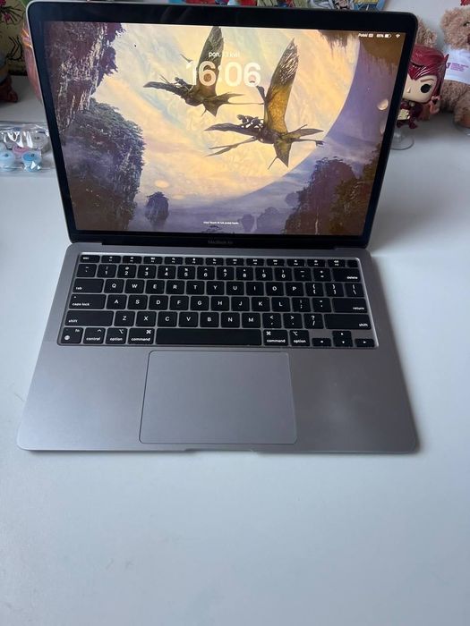 MacBook Air M1 2020 / 8GB / 256GB