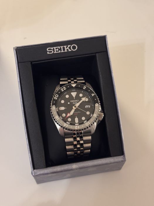 Seiko 5 Sports GMT SSK001K1 Bruce Wayne