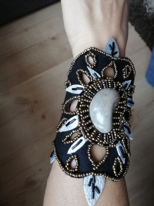 bransoletka wieczorowa.