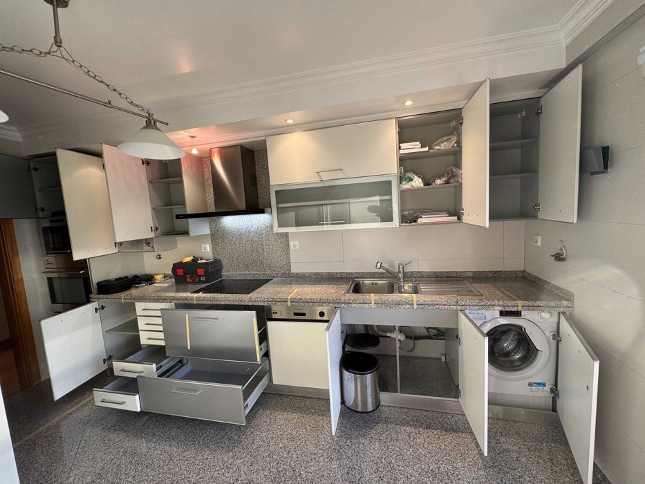 Mobila cozinha completa + Eletrodomésticos