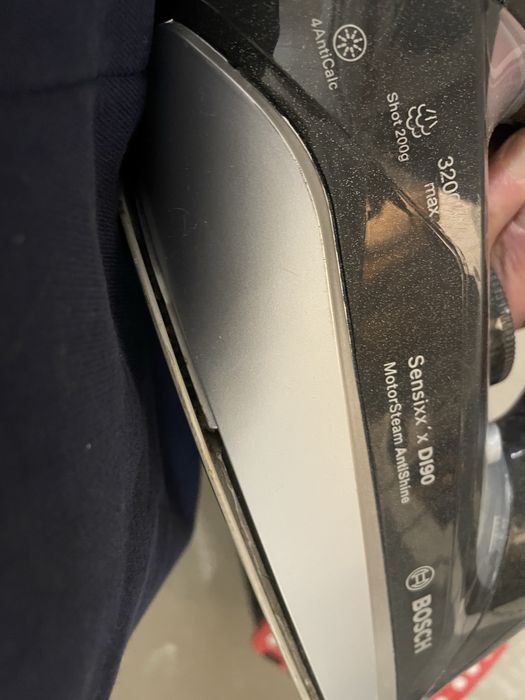 Żelazko Bosch z serii Sensixx’x DI90 w pelni sprawne