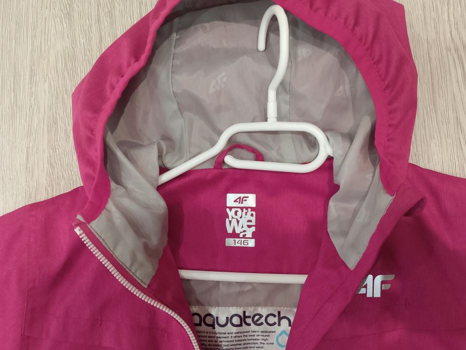 Kurtka Softshell przejściowa w góry 4F 146 różowa