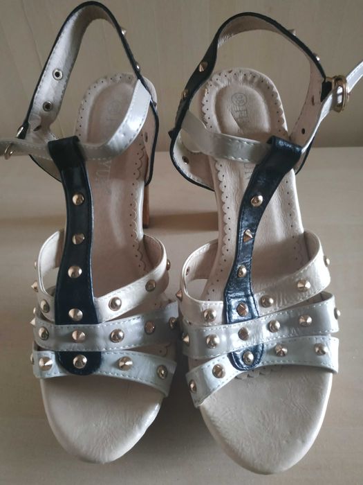 Босоніжки, 38 розмір