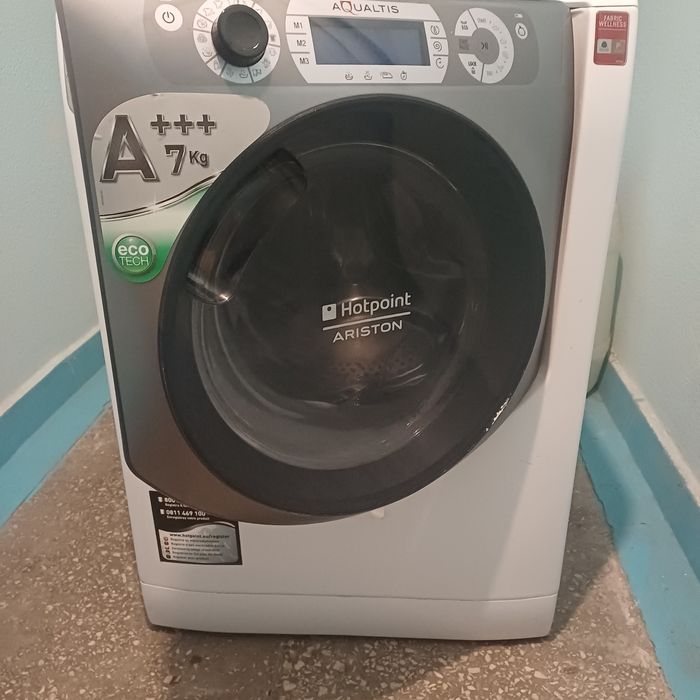 Пральна машина Hotpoint-Ariston 7кг