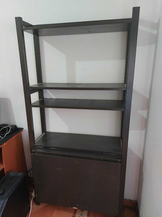 Vendo estante com secretaria incorporada