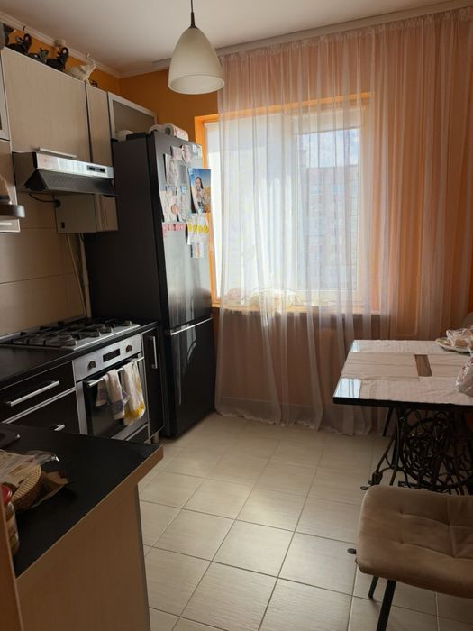 Продам двох кімнатну квартиру