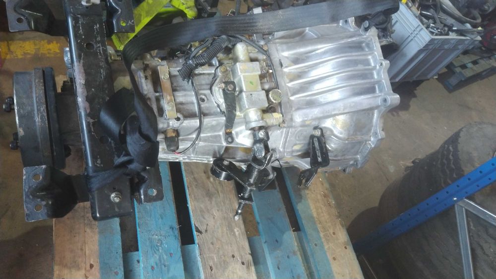 Caixa de velocidades Mitsubishi MO35S6