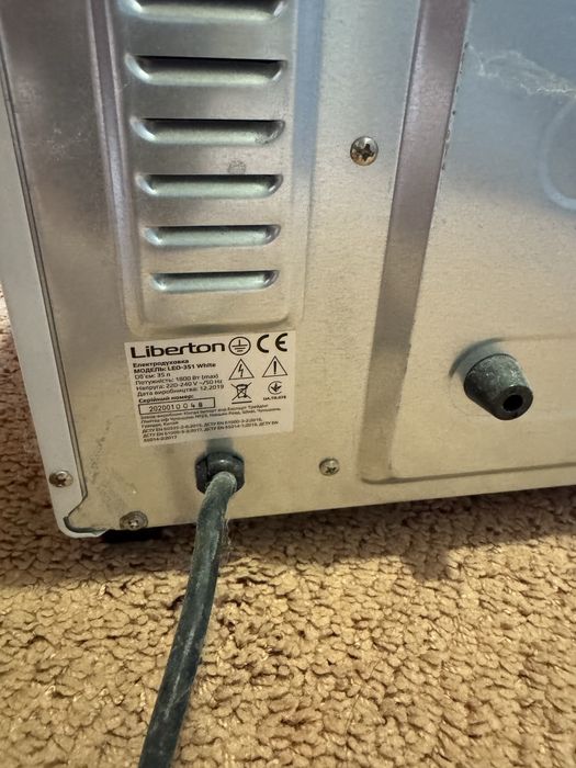 Духовка електична Liberton