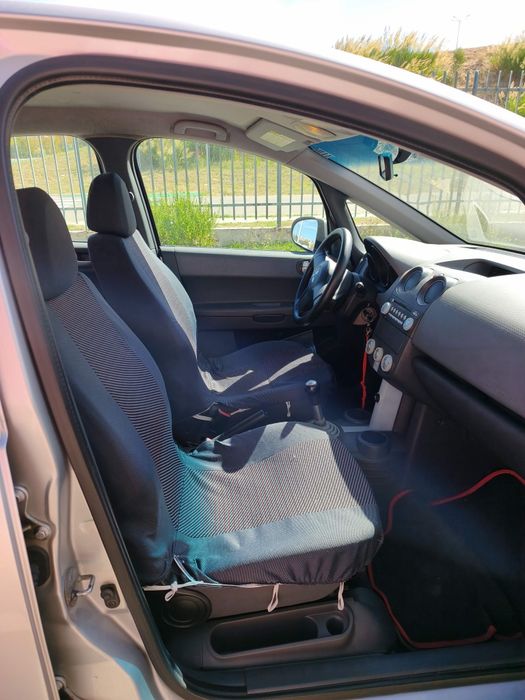 Vende-se Mitsubishi Colt 1.3 ano 2004 — photo 4