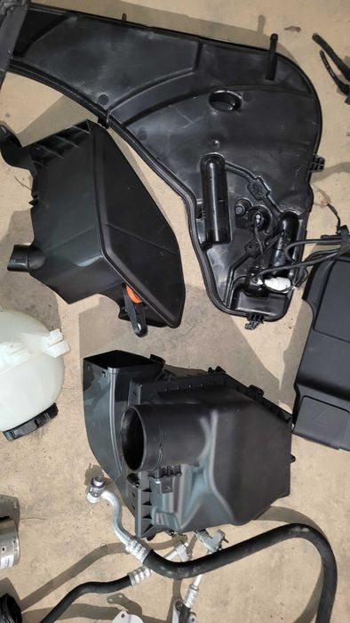 Bmw G01 G05 G30 бачок омивача розширювальний корпус фильтра патрубок