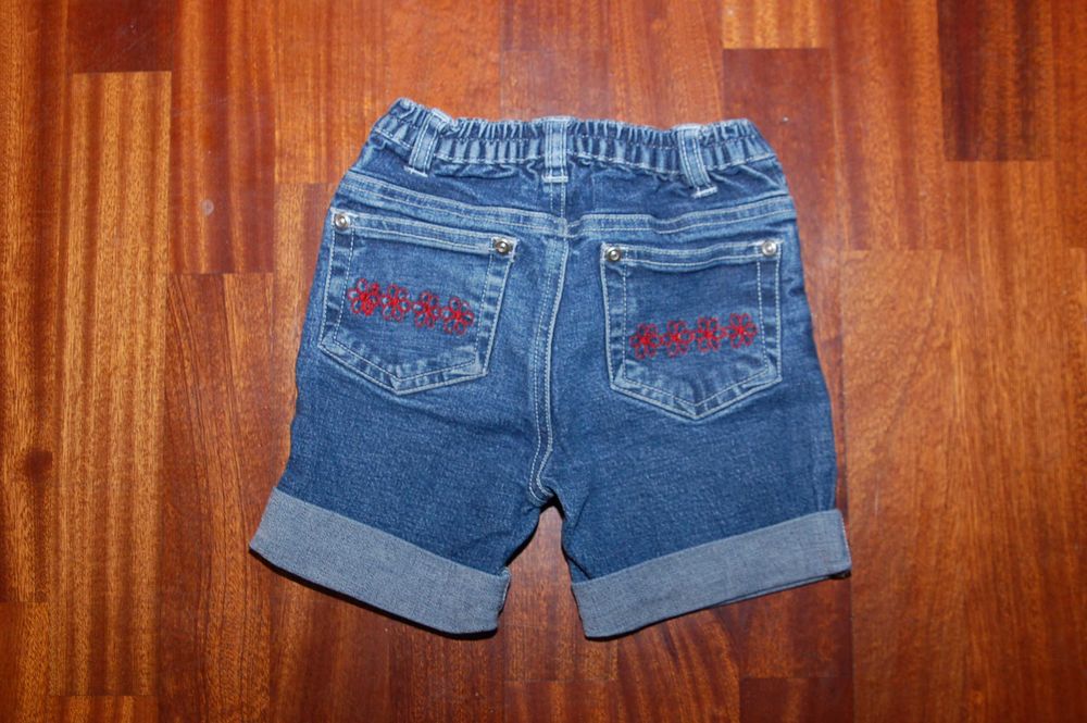 Spodenki H&M 104cm PRZÓD